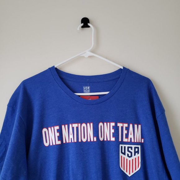 Team USA Soccer T-Shirt Tee Mens Large Blue One Nation One Team USMNT Crest NWT - Picture 3 of 12